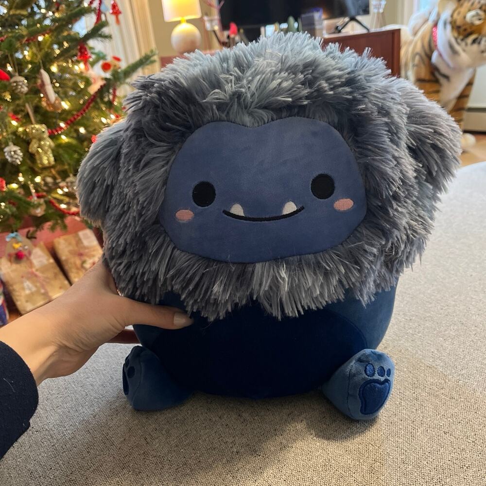 DANI THE NAVY BLUE BIGFOOT 11” Squishmallows Yeti Plush